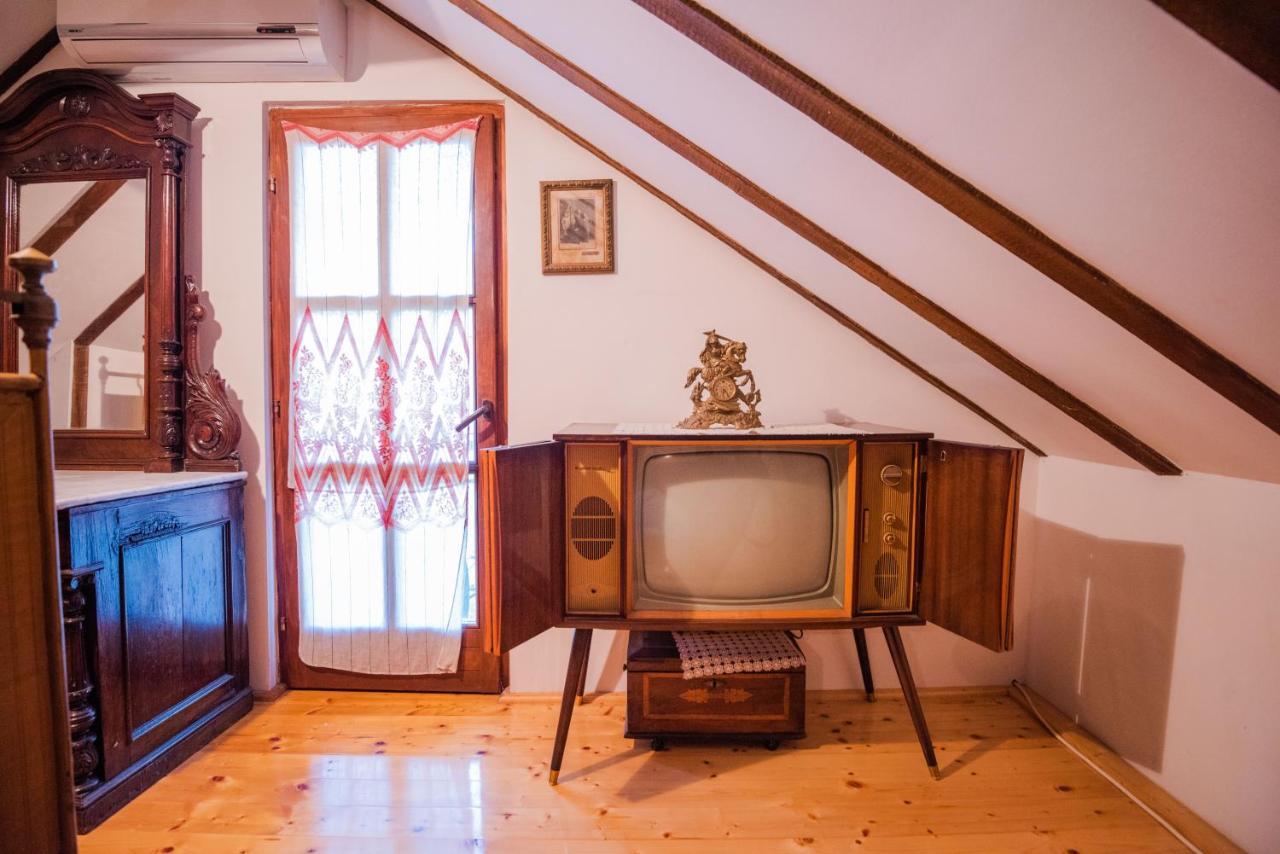 Apartment In Antique Museum Filip 비톨라 외부 사진