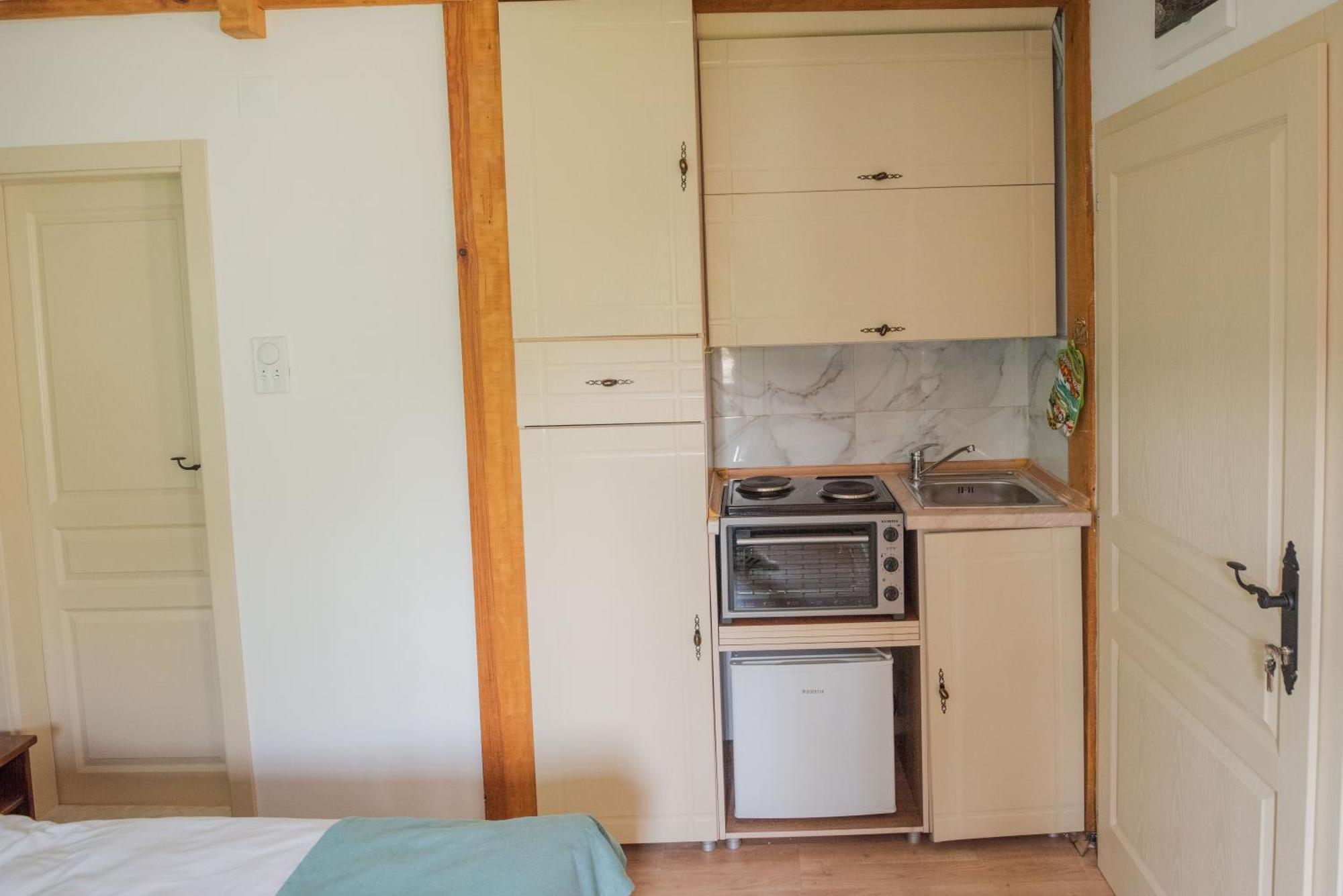 Apartment In Antique Museum Filip 비톨라 외부 사진