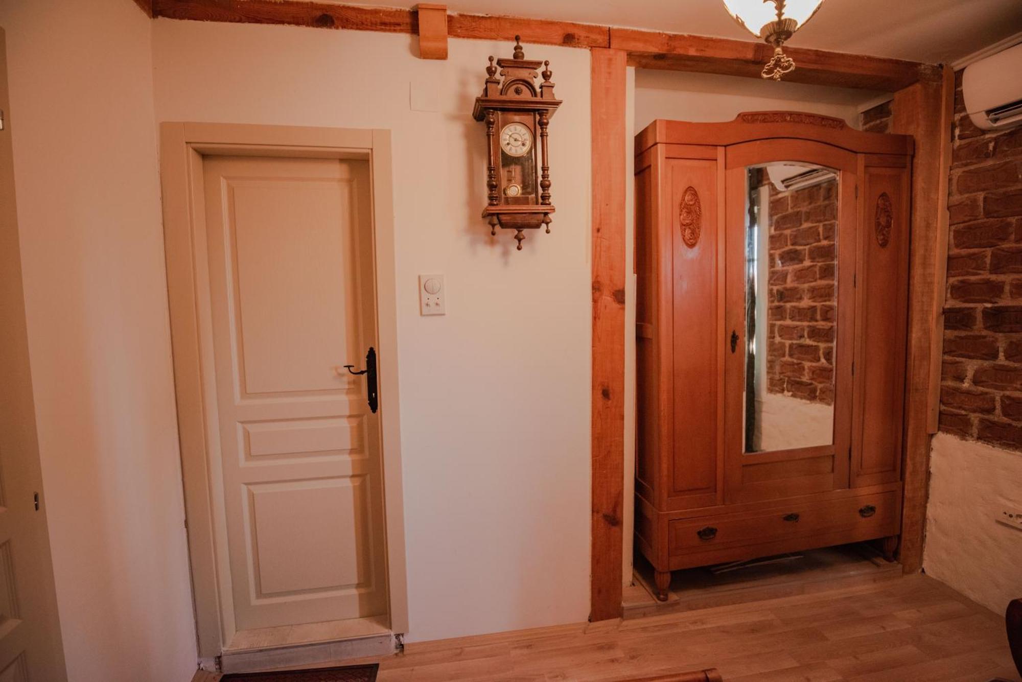 Apartment In Antique Museum Filip 비톨라 외부 사진